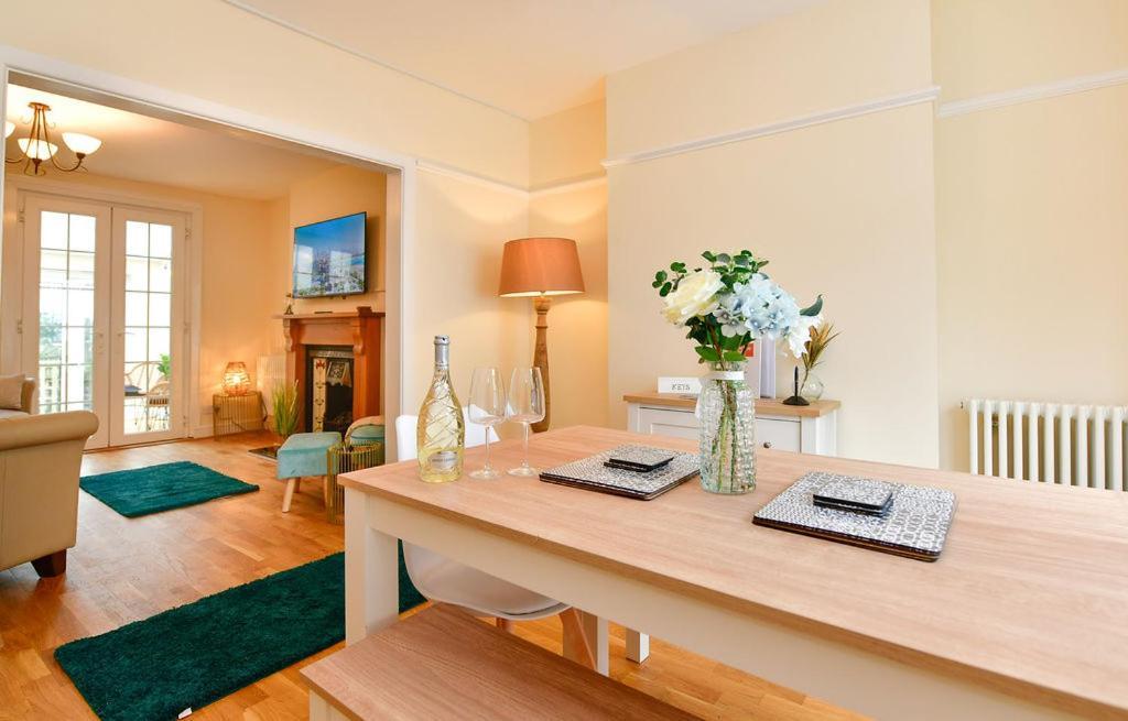 Just Stay Wales - Castle Square Cottage, Mumbles Exteriör bild